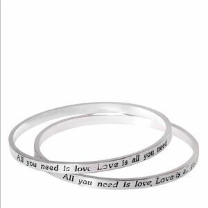 𝅺MUSIC Couture All you need is love bracelet set